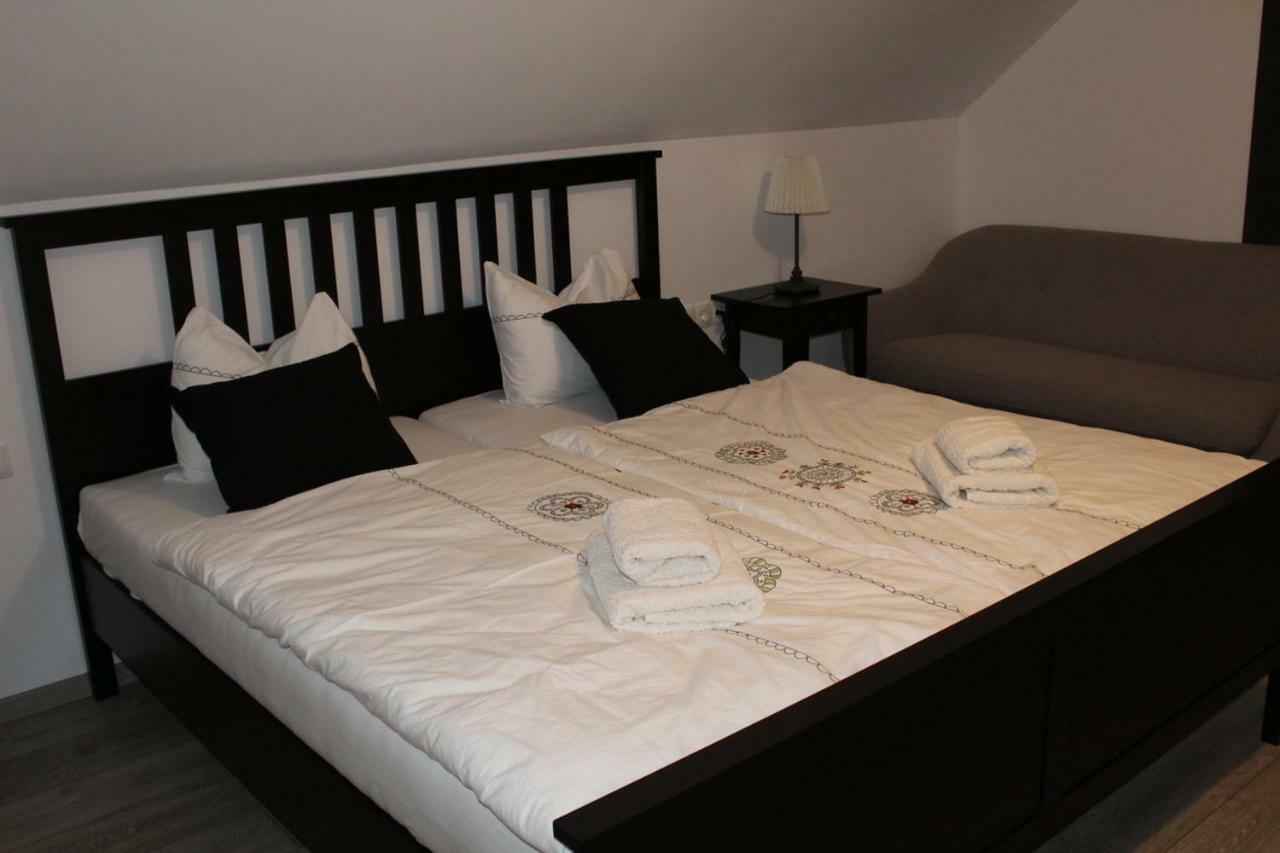 Vdovic Guest House Svecina Екстер'єр фото