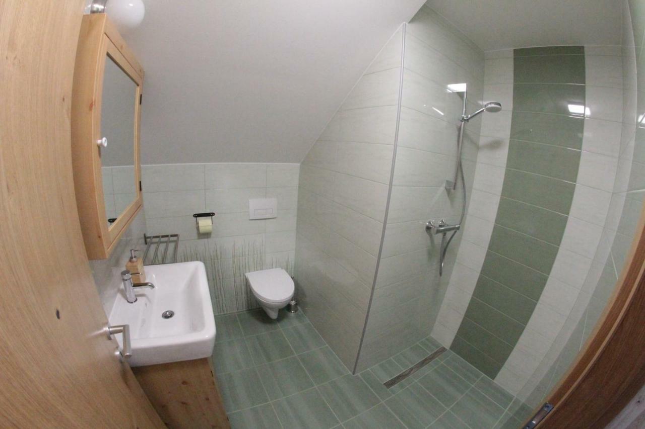 Vdovic Guest House Svecina Екстер'єр фото