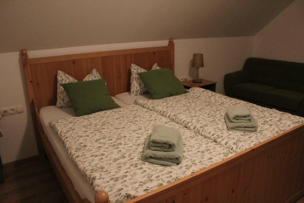 Vdovic Guest House Svecina Екстер'єр фото